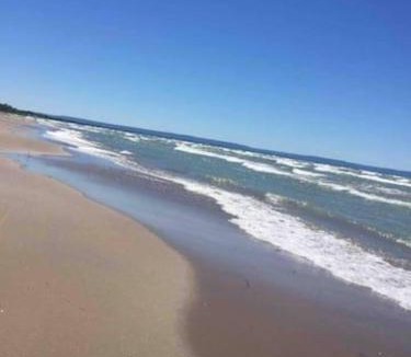 Wasaga Beach House | Wasaga Beach Bunkie 5