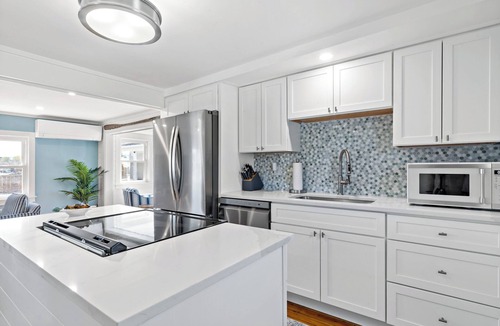 Swansea House | Waterfront Cottage