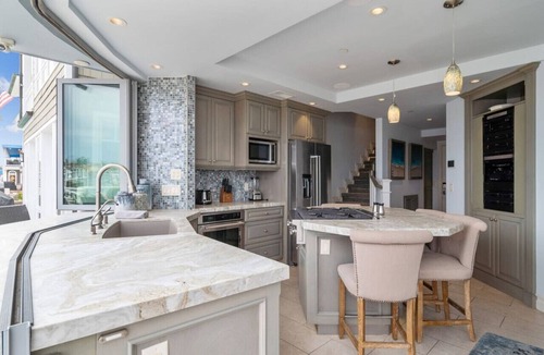 Newport Beach House | Waterfront Elegance (Entire Home): Hot Tub, Views