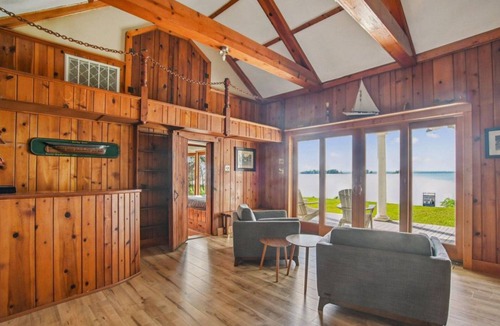 Mount Vernon House | Waterfront Retreat w/Private Beach and Dock