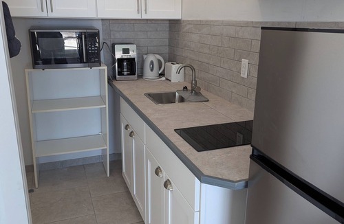 Cherokee Apartment | Waterfront Studio,300yds to stunning beach & DIY bonefish flats,Boat available