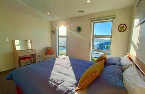 Aotea Apartment | Waterview Spacious Bliss - 2 Beds