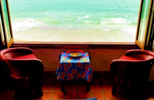 Colonia 5 de Diciembre Condo | WEEKLY~MONTHLY RENTAL~OCEAN FRONT~WALK 2 BEACH~MALECON ~COUPLES GET AWAY~2 POOLS