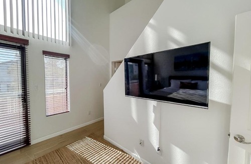Park West Apartment | *WEHO/Beverly Hills* Luxury 2BD/2.5BA + Balconies