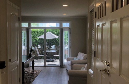 Huntington Beach House | "Welcome to Your Ultimate Huntington Beach Get-a-way! 3-Blocks to the Beach!
