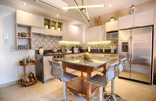 Emiliano Zapata Condo | Well-Equipped Condo In Old Town | POOLS, GYM, BBQ
