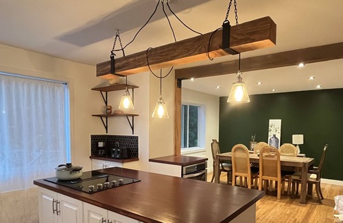 Laprairie Apartment | Well Located, Quite and Comfortable House