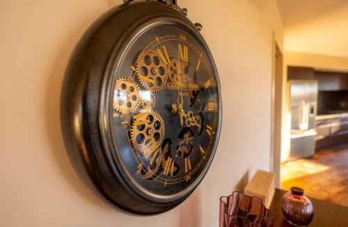 Twizel House | West Manor