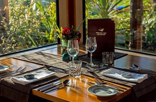 Lake Moeraki Hotel | Wilderness Lodge Lake Moeraki