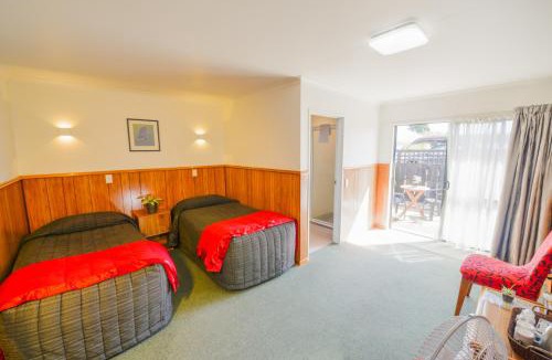 Haast Hotel | Wilderness Motel Accommodation
