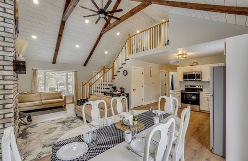 Willard Cottage | Willard Home On Working Farm w/Water Views!