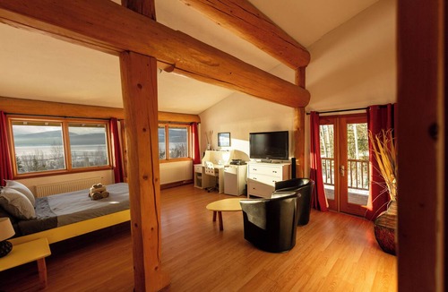 Hudson's Hope Cabin | Williston Lake Resort