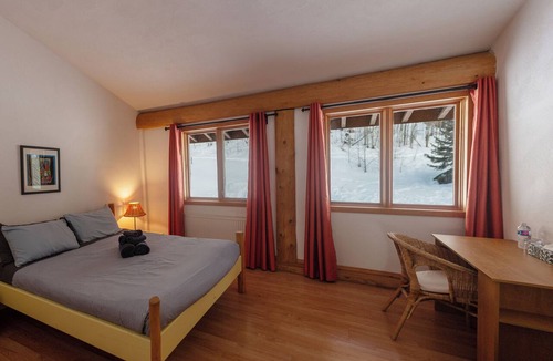 Hudson's Hope Cabin | Williston Lake Resort