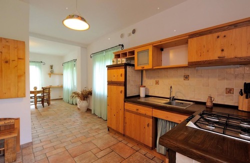 Todi Apartment | Wohnung "Glicine" by Interhome