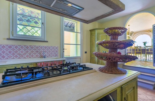 Bibbona Villa | Wonderful private villa with WIFI, private pool, A/C, TV, patio, pets allowed and panoramic view