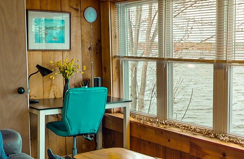 Weeks Mills House | Wonderful waterfront escape with high-speed WiFi, deck, kitchenette & more