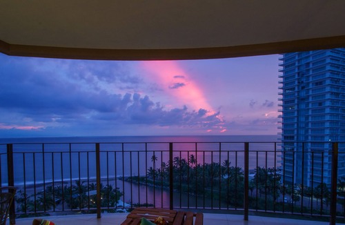 South Hotel Zone Apartment | YOU ARE INVITED TO SLEEP WITH WAVE´S SOUND ON LUXURY AND ELEGANCE