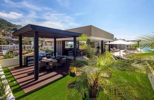 Emiliano Zapata Apartment | Zenith 601, Zona Romantica, 2 Balconies with Incredible Views, Rooftop Pool