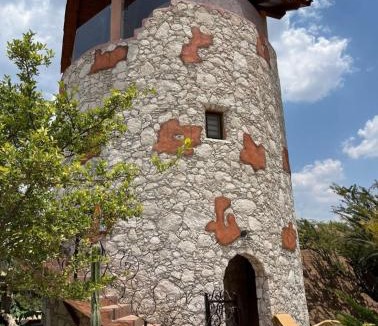 Bernal Hotel | Zidada Hotel and Chalets
