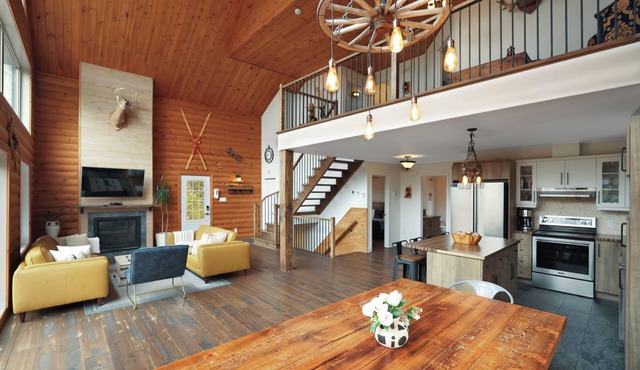 *15 mins from Saint-Sauveur*