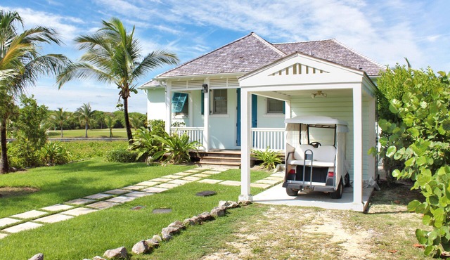 2 Bed 2 Bath Waterfront House located in Schooner Bay, Abaco