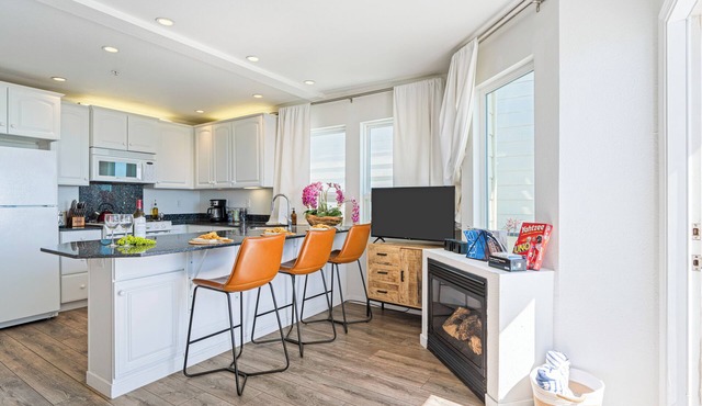 2 Studios at Cayucan Bungalows by AvantStay | Ocean Views + Walk to the Pier