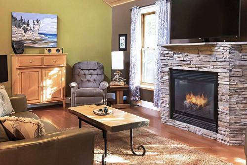 2BR Cottage Surrounded by Nature