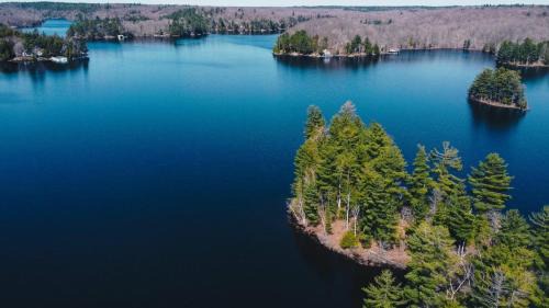 3 Bedroom Point Cottage On Muskoka Shores