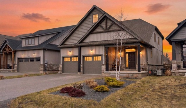 4 BDR Home Near Downtown Collingwood and Blue Mtn
