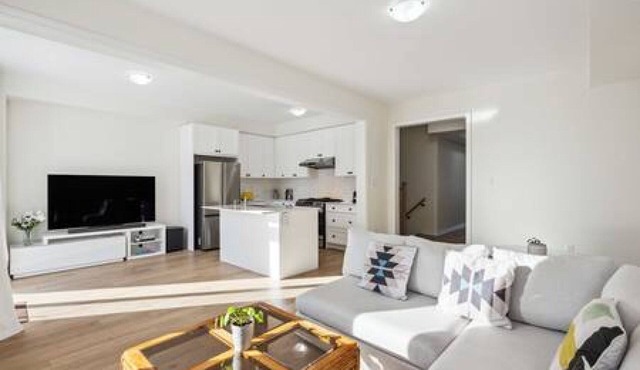4 Bedrooms with Modern Amenities