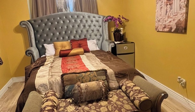 4Br/2Bath Boutique Luxury Collection in SSM