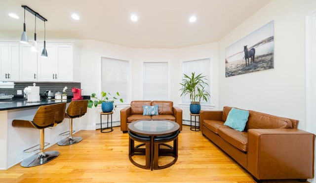 4BR Family-Friendly Worcester Apt - Near Parks - Perfect Summer Base 16-2