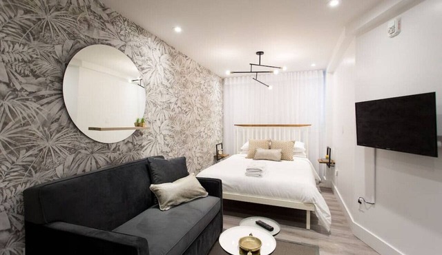 6768 - 102 · Cozy and Fresh Mini Studio with kitchen by Denstays