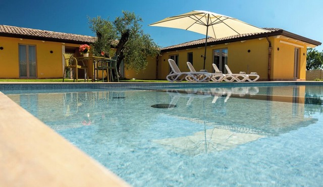 Agriturismo Agricoccinella - Pool&Restaurant
