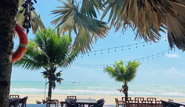 Alongkot Beach Resort Khanom