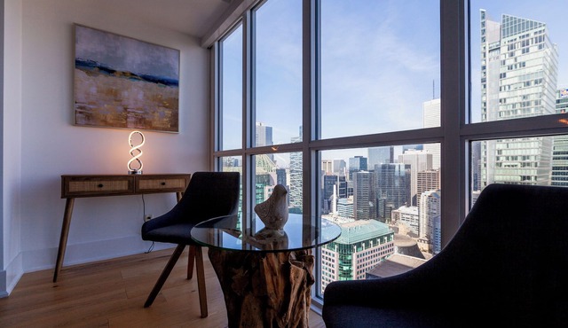 “Amazing 2 Bedrooms Condo” in Downtown Toronto Best location in the downtown!