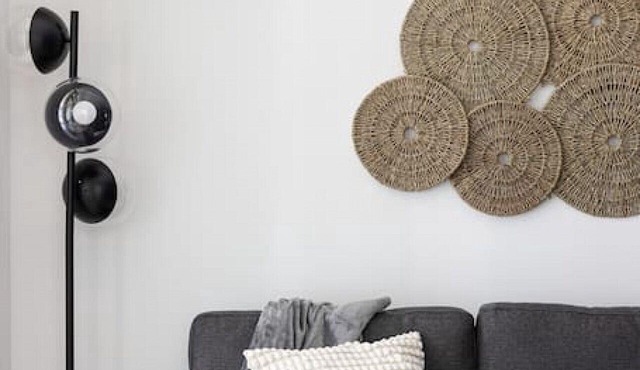 Amazing 2BR Suite - Heart of Toronto - Free Parking