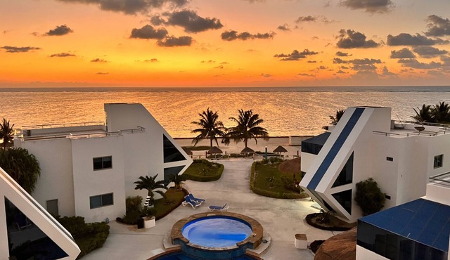 Amazing Panoramic Views from Ocean Front Penthouse!