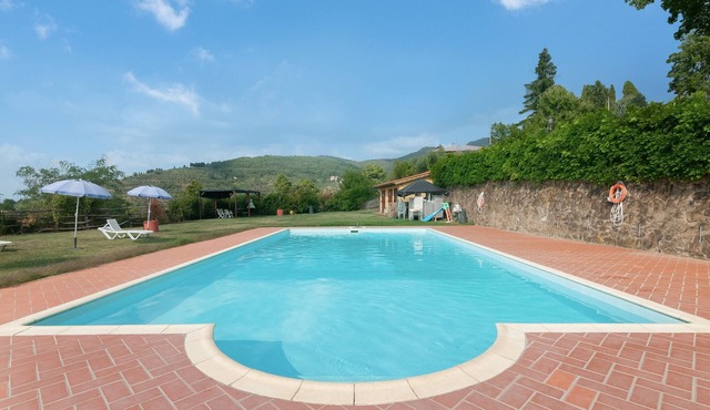 Apartment 'La Chiocciola' with Shared Pool, Shared Terrace and Wi-Fi