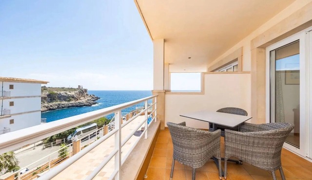 Apartment 'Aptos Villa Sirena Vista Mar' with Shared Pool, Wi-Fi and Air Conditioning