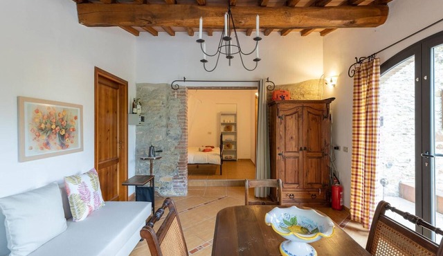Apartment 'Casa Zalea - Casale Rosmarino' with Private Garden, Wi-Fi and Air Conditioning