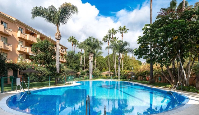 Apartment 'Dunas and Beach Marbella Cabopino' with Shared Pool, Wi-Fi and Air Conditioning