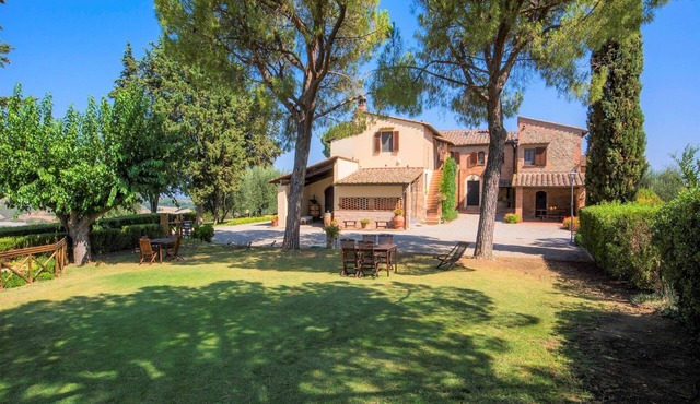 Apartment in Castelfiorentino with Pool
