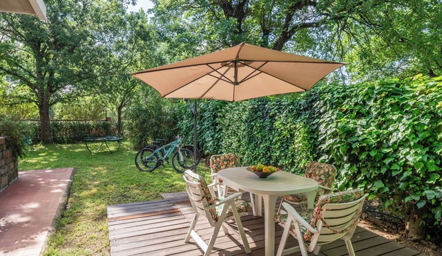 Apartment 'La Romea Altopascio' with Private Garden, Wi-Fi and Air Conditioning