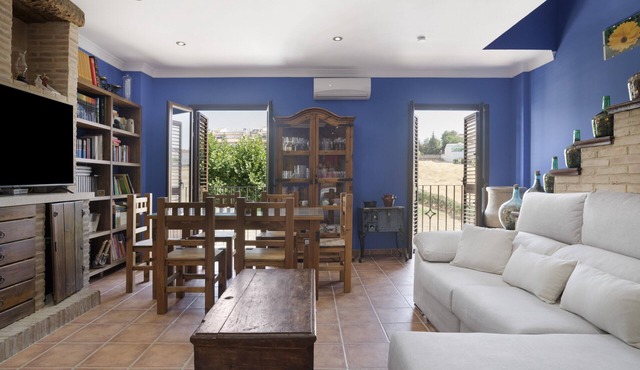 Apartment 'Las Niñas' with Private Terrace, Wi-Fi and Air Conditioning