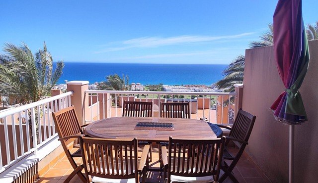 Apartment 'Marina Golf' with Sea View, Wi-Fi and Air Conditioning