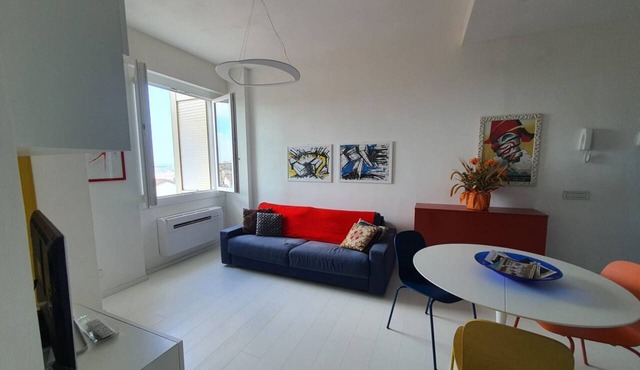 Apartment with a/c far 50 m from the sea