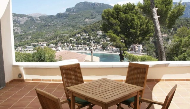 Apartments with swimmingpool, terrace and stunning views over the Port de Soller