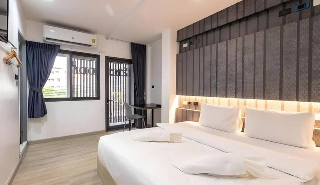 Baan Kun Mhor Hostel
