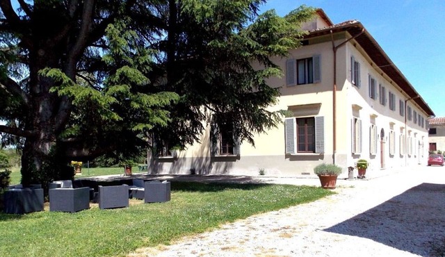 Beautiful apartment in villa for 2 people with pool, WIFI, TV and panoramic view